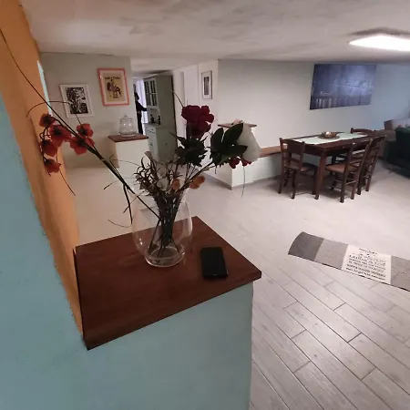 Lorna House * Tortoli