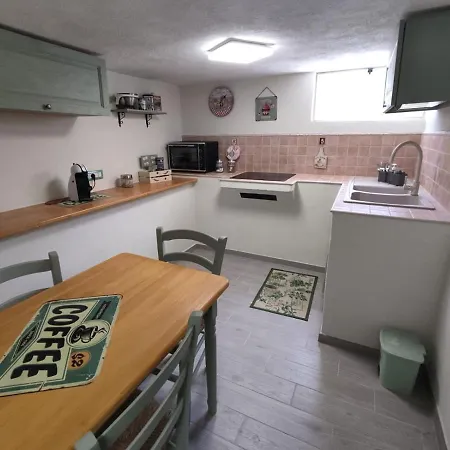 Lorna House * Tortoli