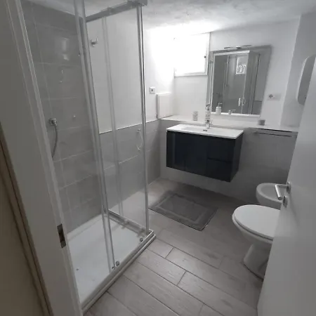 Lorna House Apartment