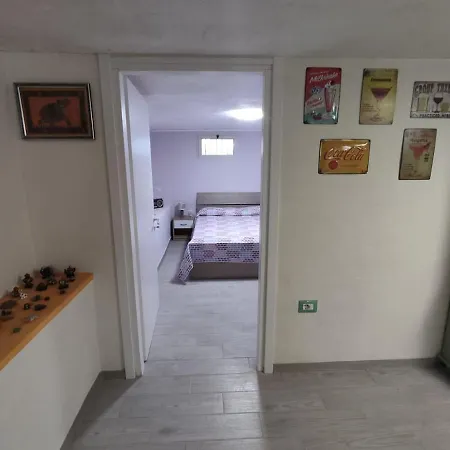 Lorna House Apartment